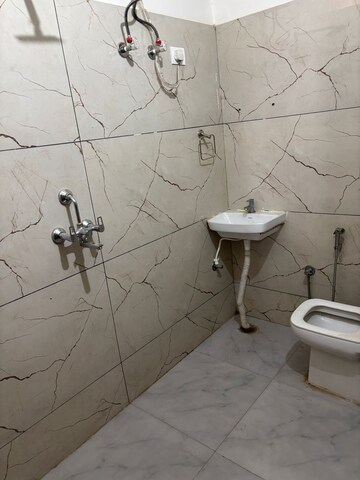 Bathroom in 4 BHK Villa at Jagatpura – for Rent