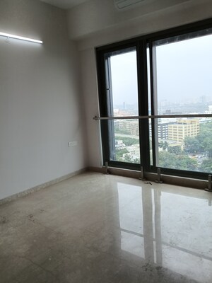 2 BHK Apartment For Sale in Dadar West