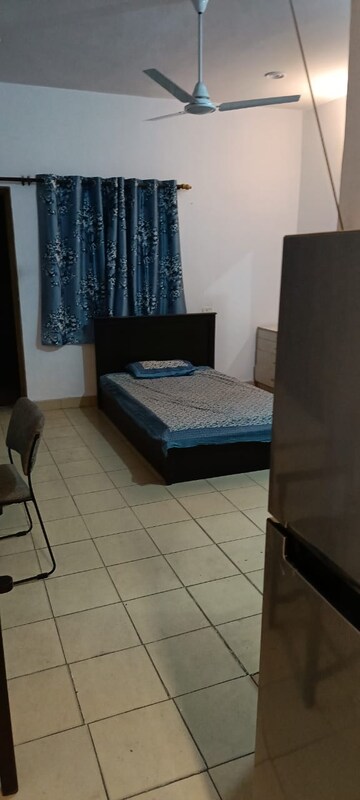 1 BHK Independent House For Rent in RWA Apartments Sector 50, Sector 50