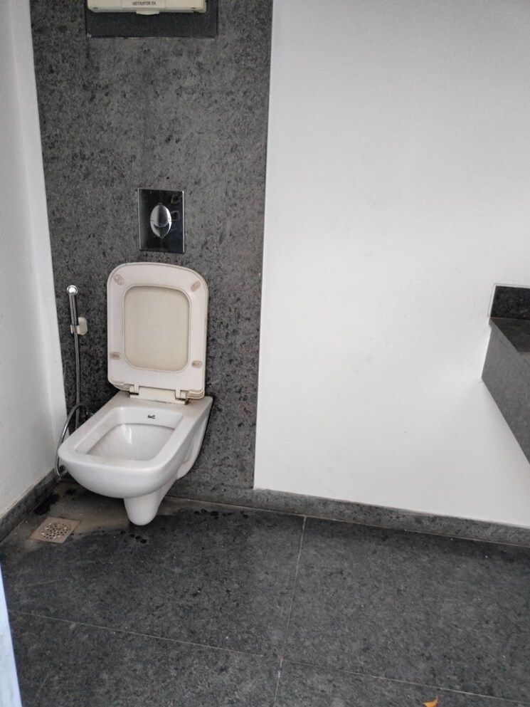 Bathroom, hauz khas enclave 4 Bedroom 2700 Sq.Ft. Apartment In Hauz Khas Enclave Delhi 8925237