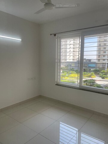 Room in 2 BHK Apartment at Purva Palm Beach, Hennur Road – for Rent