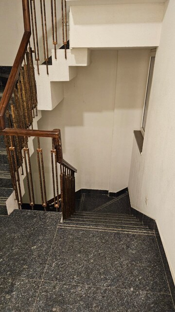 Staircase in 4 BHK Apartment at Green Park Extension – for Rent