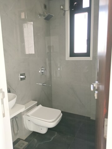 Master Bedroom in 3 BHK Apartment at Shivaji Park – for Rent