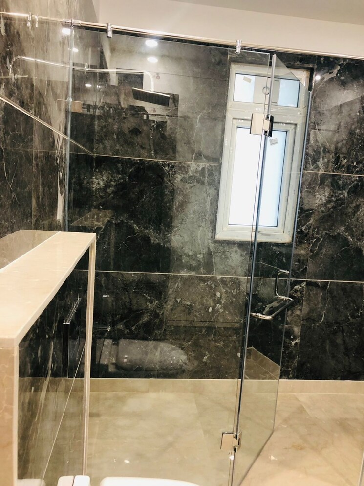 Balcony, dlf phase i 3 Bedroom 200 Sq.Yd. Builder Floor In Dlf Phase I Gurgaon 8925370