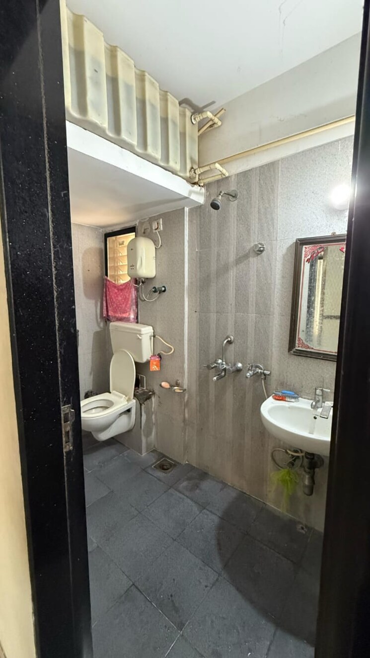 Bathroom, shree-shakun-greens 2 Bedroom 1029 Sq.Ft. Apartment In Virar West Palghar 8925431
