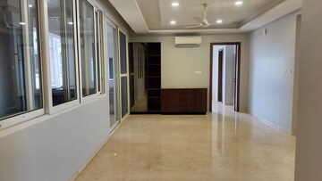 Room in 3 BHK Apartment at Jubilee Hills – for Rent