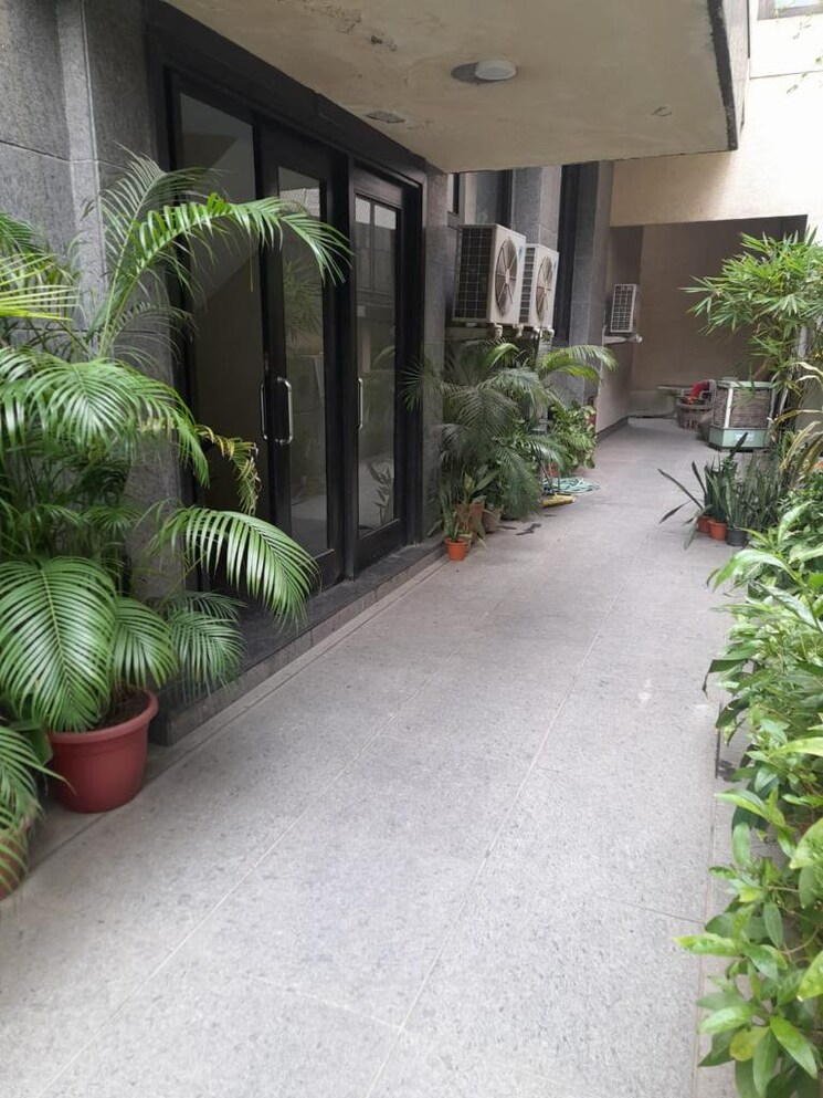 Balcony, vasant vihar 4 Bedroom 5000 Sq.Ft. Apartment In Vasant Vihar Delhi 8925408