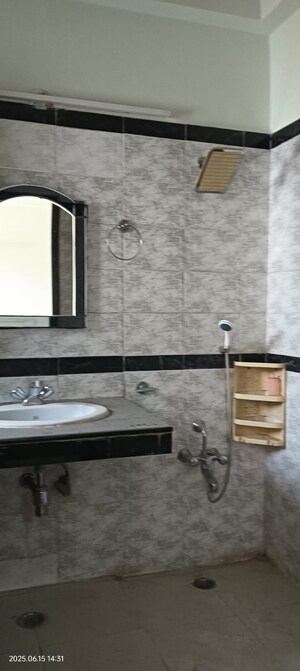 Kitchen in 3 BHK Builder Floor at Ardee City, Sector 52 – for Sale