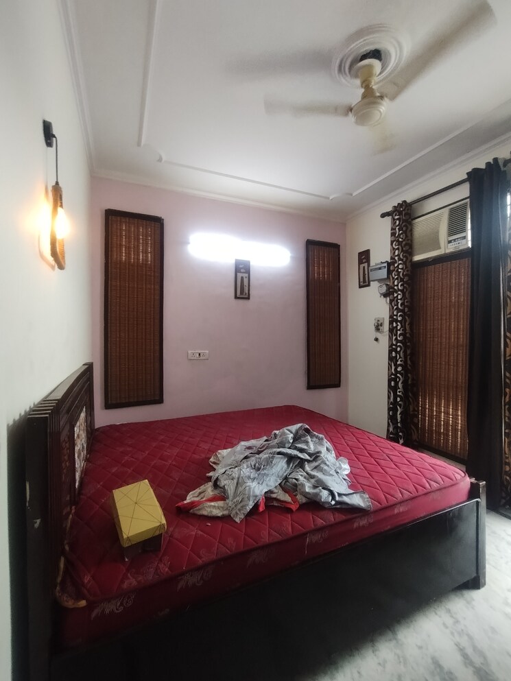 undefined, surya-cghs 3 Bedroom 215 Sq.Yd. Builder Floor In Sector 43 Gurgaon 8925480