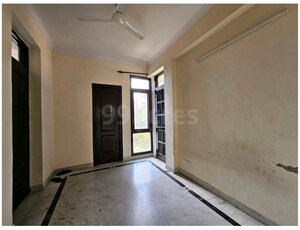 Room in 3.5 BHK Builder Floor at Ardee City, Sector 52 – for Sale
