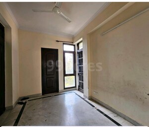 Room in 3.5 BHK Builder Floor at Ardee City, Sector 52 – for Sale