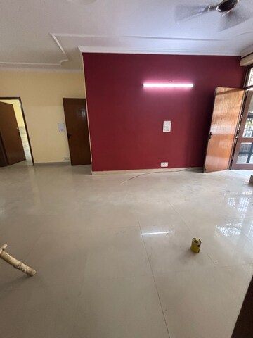 Room in 3 BHK Builder Floor at Today Blossoms I, Sector 47 – for Sale