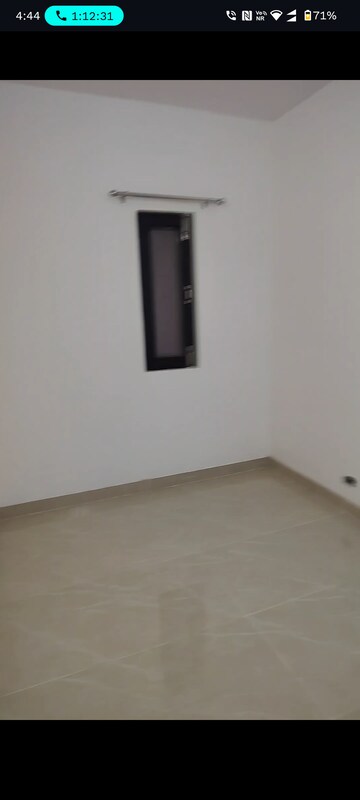 Room in 2.5 BHK Apartment at Rail Vihar Sector 30, Sector 30 – for Rent