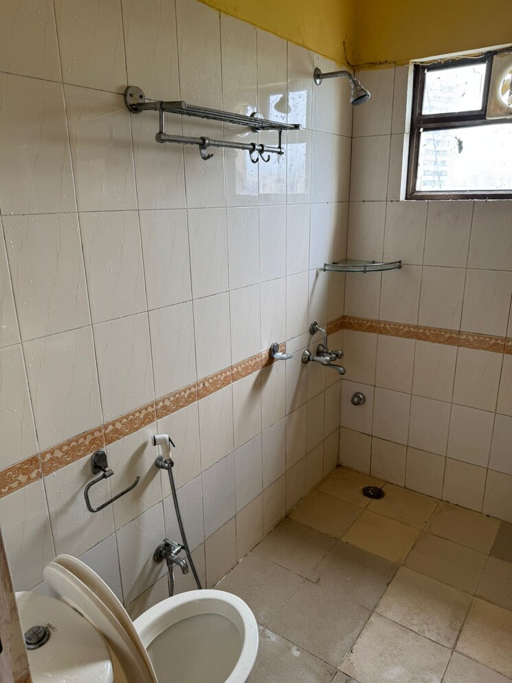 Master Bedroom, ardee-city-palm-grove-heights 3 Bedroom 1850 Sq.Ft. Apartment In Sector 52 Gurgaon 8925591