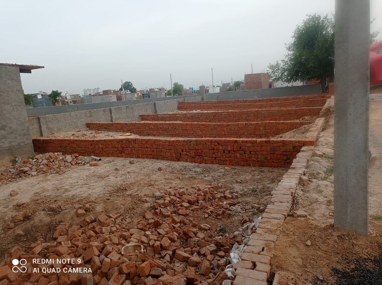 undefined, palm-green  60 Sq.Yd. Plot In Bhanauta Greater Noida 8925582