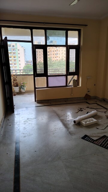 Room in 3 BHK Apartment at Huda CGHS, Sector 56 – for Rent