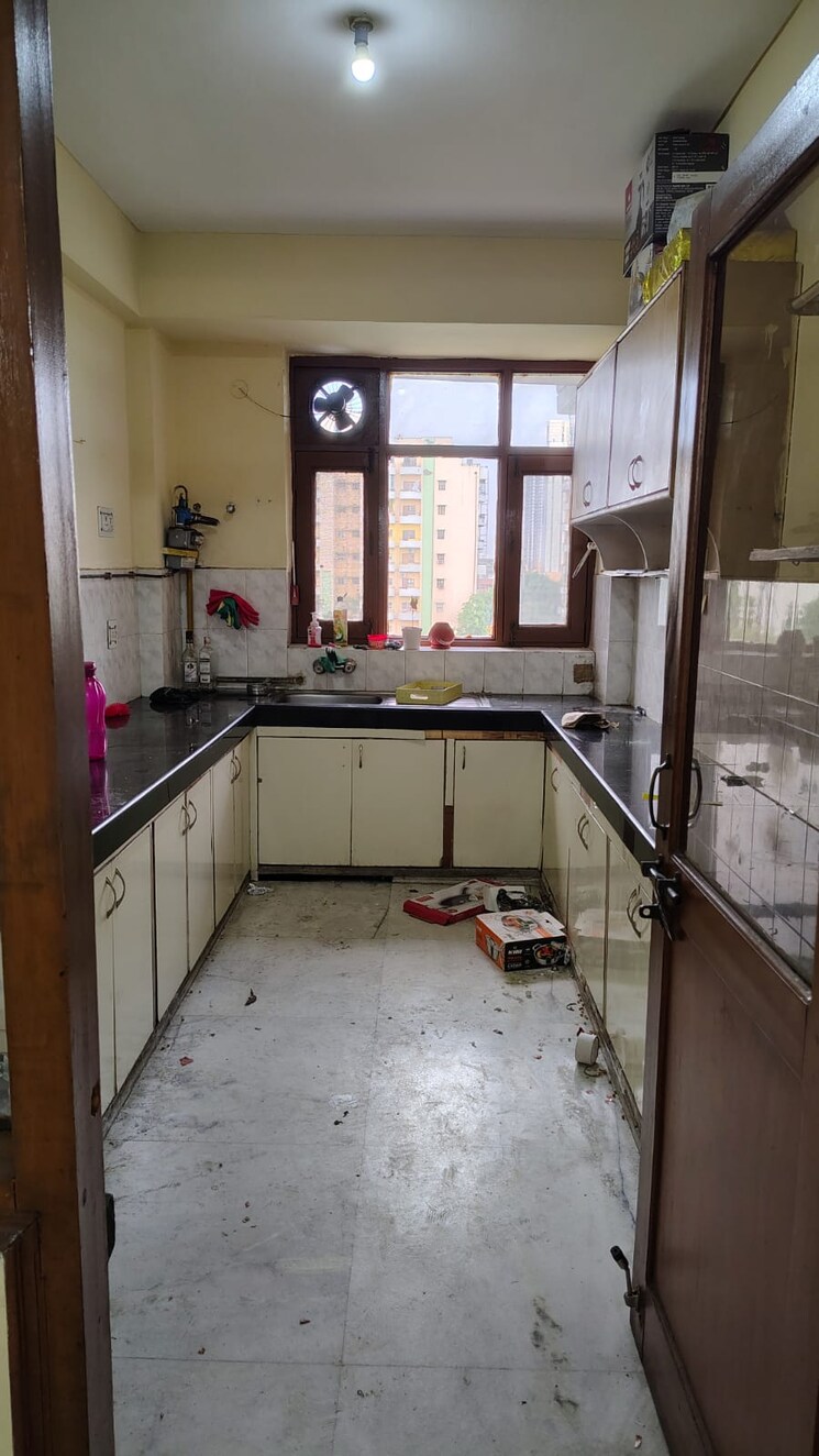 Kitchen, huda-cghs 3 Bedroom 1420 Sq.Ft. Apartment In Sector 56 Gurgaon 8925595