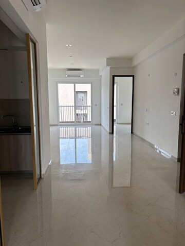 Building Lobby in 3 BHK Builder Floor at Smart World Orchard, Sector 61 – for Rent