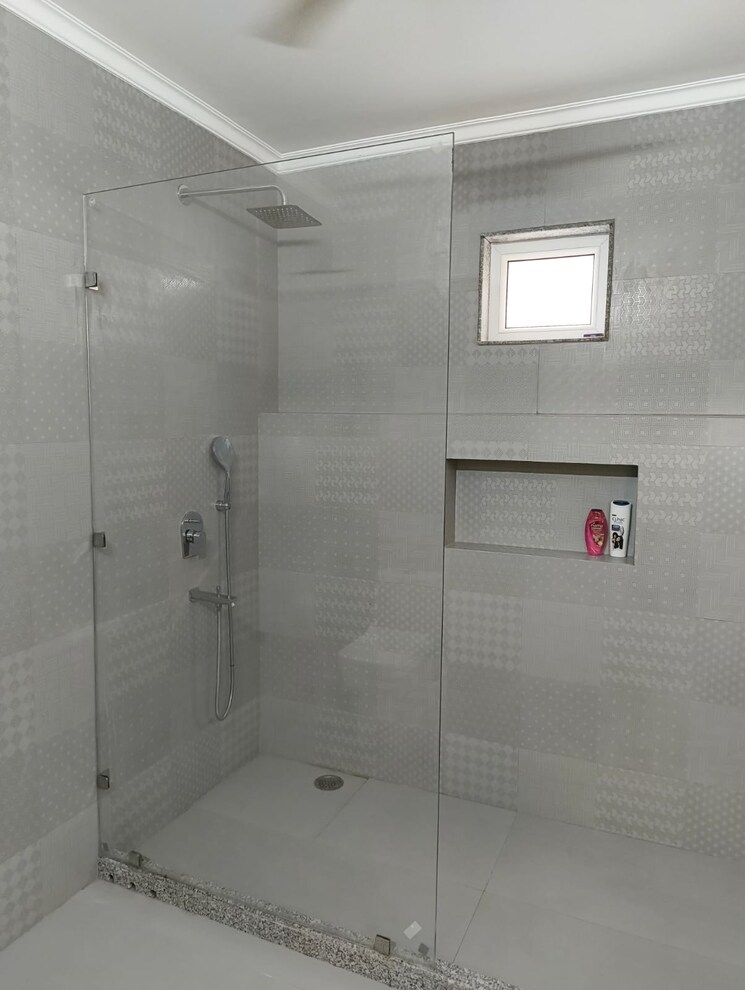 Bathroom, geetanjali enclave 4 Bedroom 4500 Sq.Ft. Apartment In Geetanjali Enclave Delhi 8925602