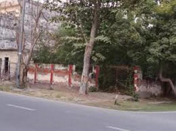 Plot For Sale in Noida Authority Plot