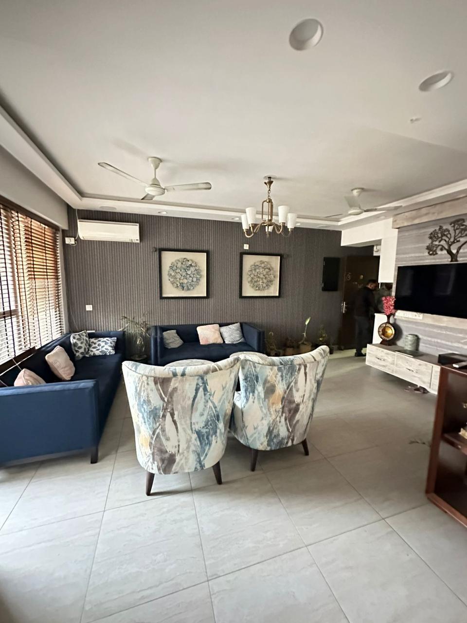 4 BHK + Servant Room Apartment For Rent in ABA Cleo County