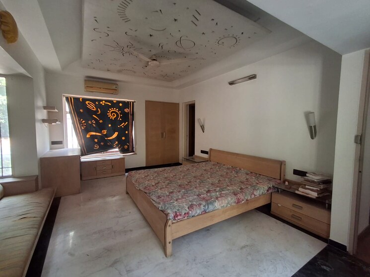 Bedroom, prahlad nagar 4 Bedroom 500 Sq.Yd. Villa In Prahlad Nagar Ahmedabad 8925550