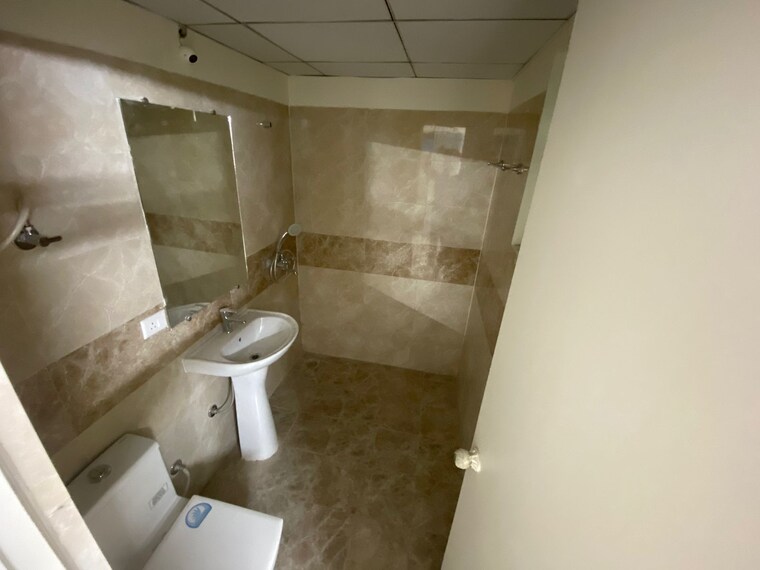 Bathroom, gaurs-siddhartham 2 Bedroom 945 Sq.Ft. Apartment In Siddharth Vihar Ghaziabad 8925681
