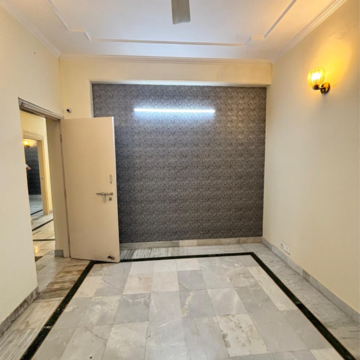 Bathroom in 3.5 BHK Apartment at Prerna Apartment, Sector 56 – for Rent