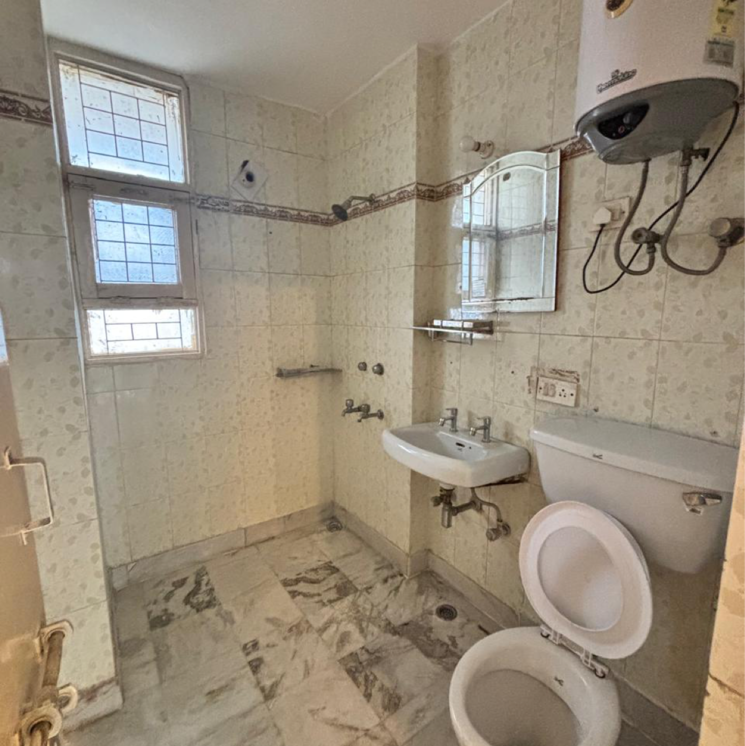 Bathroom, prerna-apartment 3.5 Bedroom 2000 Sq.Ft. Apartment In Sector 56 Gurgaon 8925713