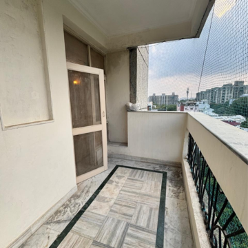 Kitchen in 3.5 BHK Apartment at Prerna Apartment, Sector 56 – for Rent