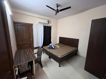 Living Room in 4 BHK Apartment at Ansal Sushant Lok I, Sector 43 – for Rent