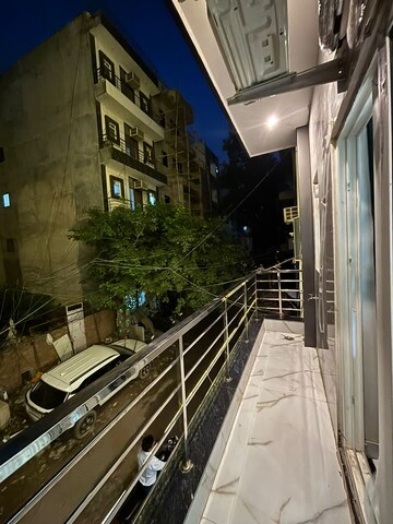 Balcony in 2 BHK Builder Floor at Craft Destination 43, Sector 43 – for Rent