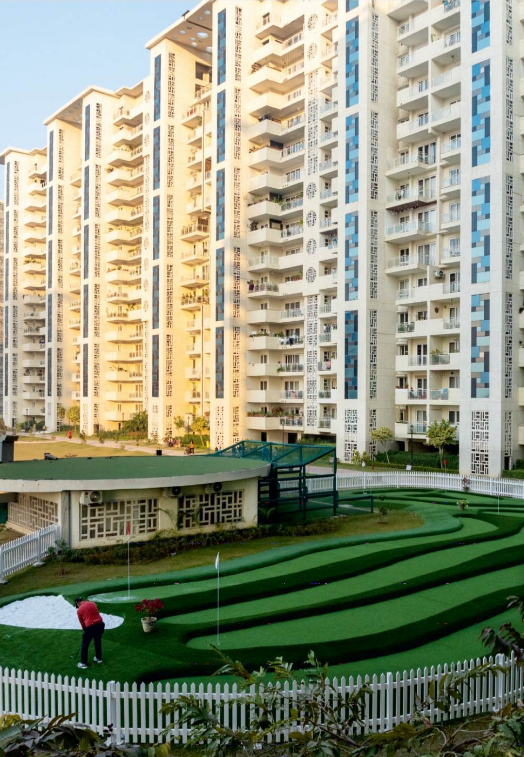 5 BHK Apartment For Sale in Jlpl Falcon View
