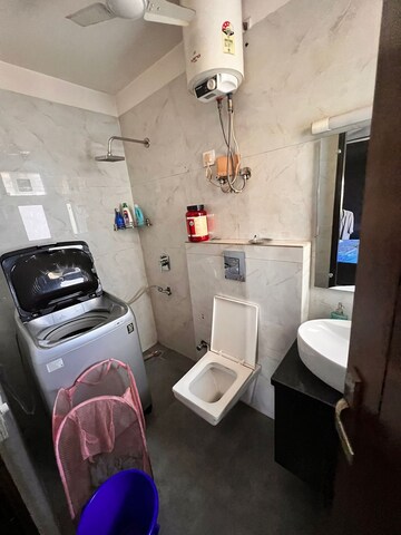 Master Bedroom in 3 BHK Builder Floor at Ansal Sushant Floors, Sushant Lok ii – for Rent