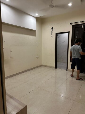 Bathroom in 3 BHK Apartment at Dhakoli – for Rent