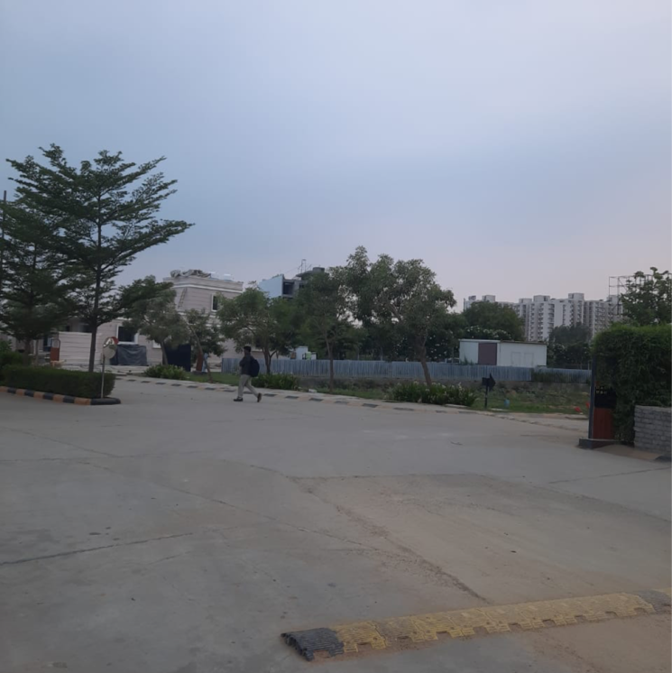  Parking, dlf-garden-city-plots-i  245 Sq.Yd. Plot In Sector 91 Gurgaon 8925796