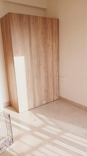 Room in 1 BHK Apartment at Signature Global Golf Greens, Sector 79 – for Sale