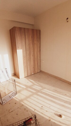 Room in 1 BHK Apartment at Signature Global Golf Greens, Sector 79 – for Sale