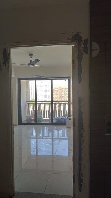 Room in 3 BHK Apartment at Shela – for Rent