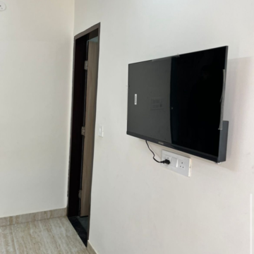 Room in 2 BHK Builder Floor at Sector 56 – for Rent