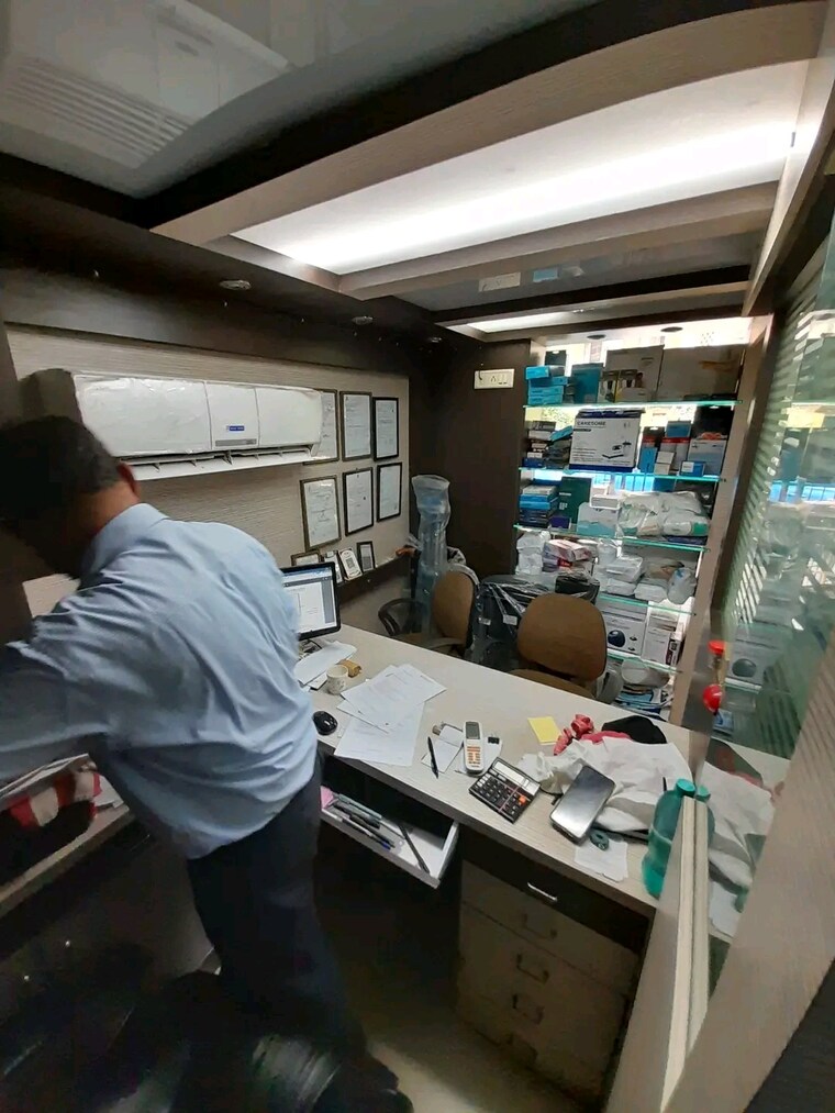 Team Area, imperial-tower Commercial Showroom 1200 Sq.Ft. In Nalasopara West Palghar 8925844