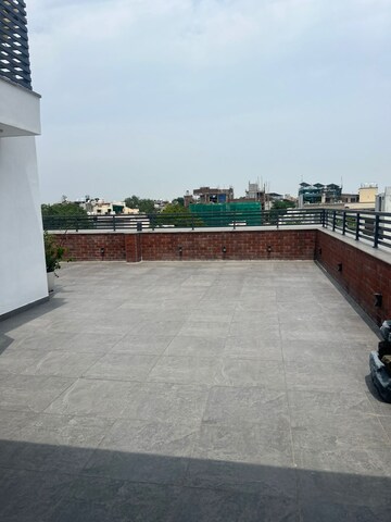 Swimming Pool in 3 BHK Builder Floor at Jangpura – for Rent