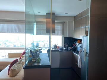 Team Area in 2 BHK Apartment at Tardeo – for Sale