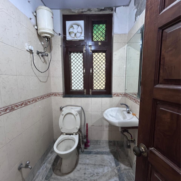 Bathroom in 3 BHK Builder Floor at Sector 56 – for Rent