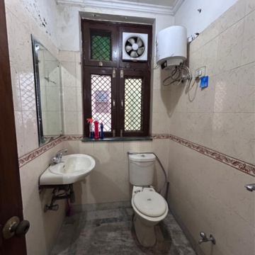 Team Area in 3 BHK Builder Floor at Sector 56 – for Rent