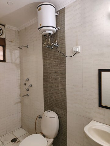 Bathroom in 2 BHK Builder Floor at Ardee City, Sector 52 – for Rent