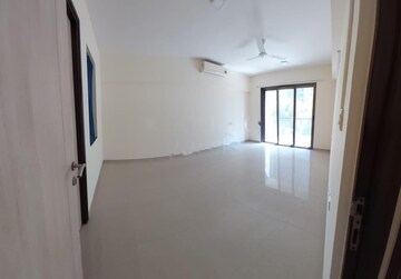 Room in 2 BHK Apartment at Omkar Meridia, Kurla West – for Rent