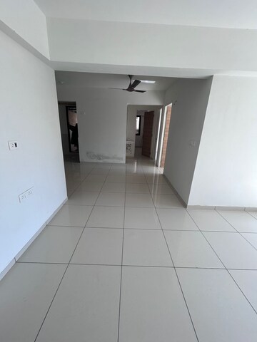 Living Room in 3 BHK Apartment at Shela – for Rent