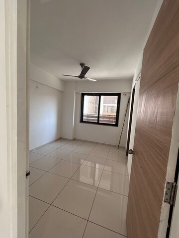 3 BHK Apartment For Rent in Shela