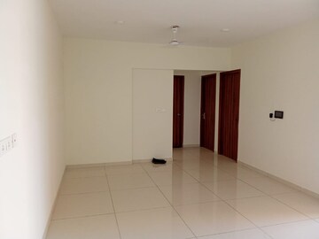 Room in 3 BHK Apartment at Shapoorji Pallonji Joyville Gurgaon, Sector 102 – for Rent